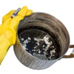 Как очистить грязную кастрюлю от нагара в домашних условиях